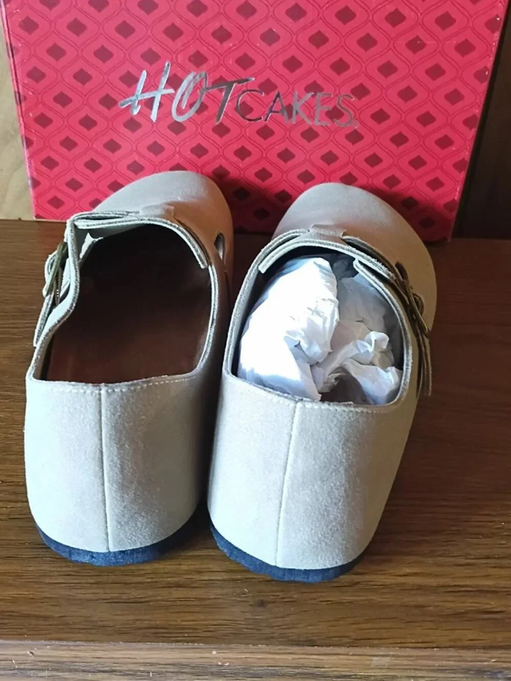 Hot Cakes Shanna Women's Shoes Size 10M Beige Comfort Casual New in Box